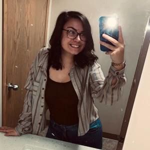 Meet your Posher, Abbi